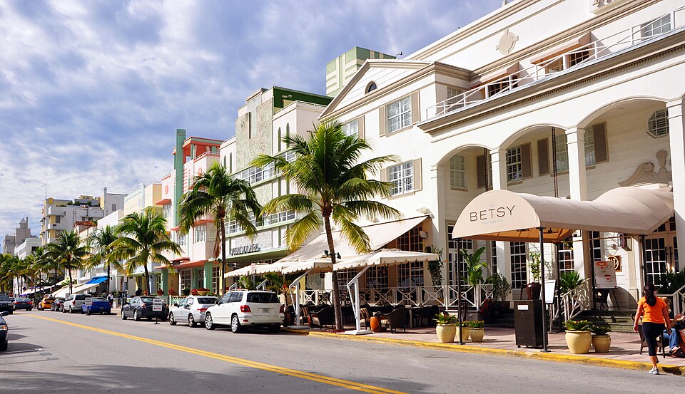 สถาปัตยกรรม Art Deco Ocean Drive