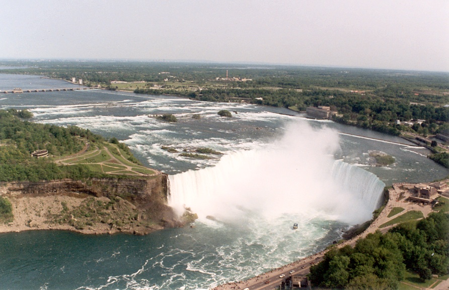 Skylon Tower หอคอยชมวิวน้ำตกไนแอการา