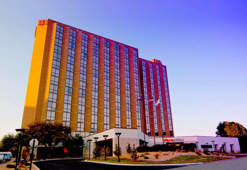 Hilton Arlington