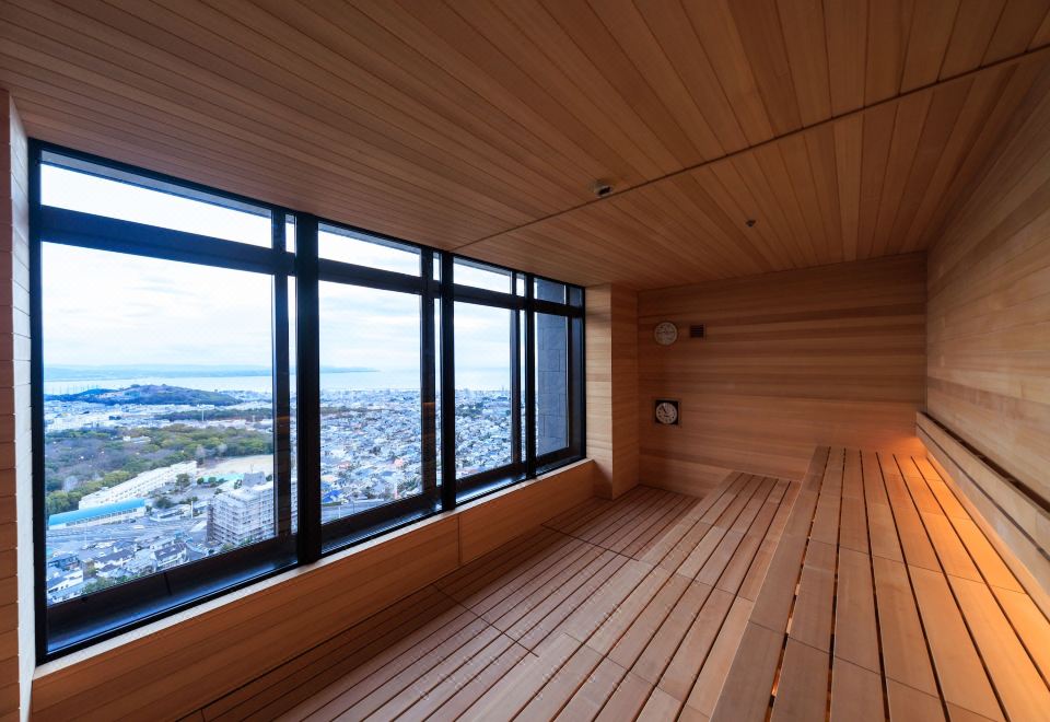 ห้องซาวน่าไม้ฮิโนกิ Suginoi Hotel วิว Beppu Bay กว้างไกล