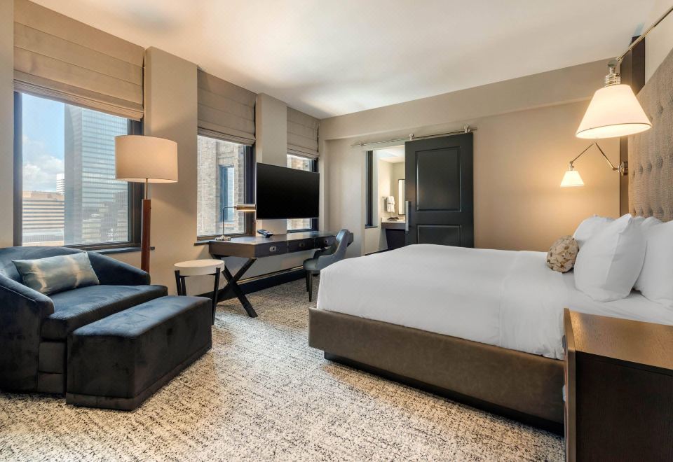 Cambria Hotel Houston Downtown Convention Center