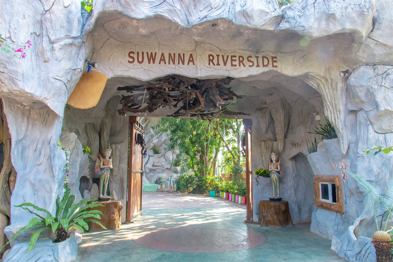 Suwanna Riverside Resort