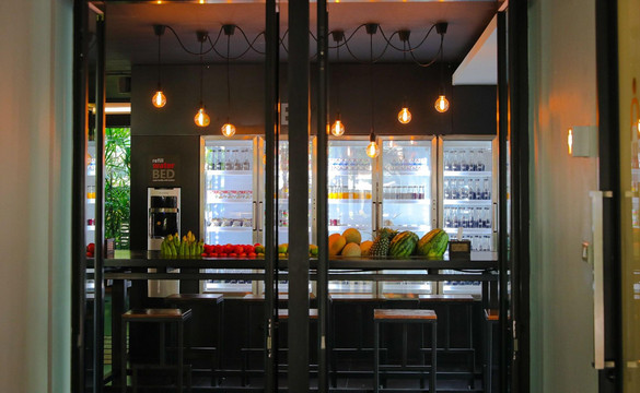 BED Deli free drinks and fresh fruit 24 hours
