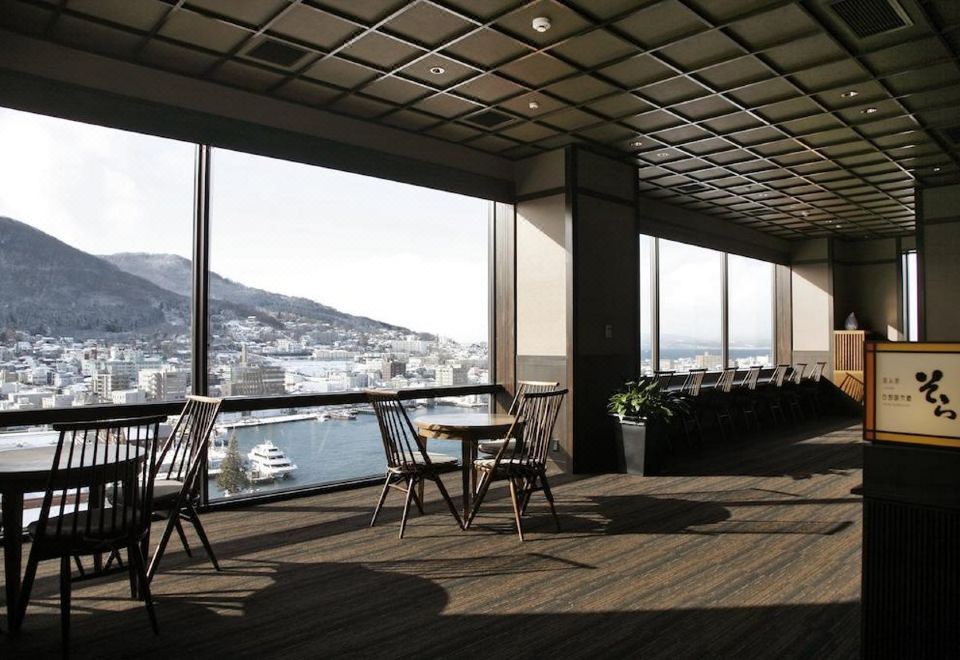 ร้านอาหาร Sora ชั้นสูง La Vista Hakodate Bay วิวอ่าวฮาโกดาเตะกลางฤดูหนาว
