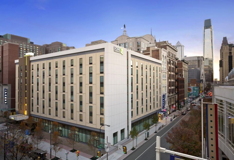 Home2 Suites by Hilton Philadelphia Convention Center