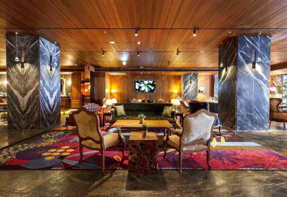 สระว่ายน้ำกลางแจ้งของ Inhouse Hotel Grand Taichung บรรยากาศ Urban Resort