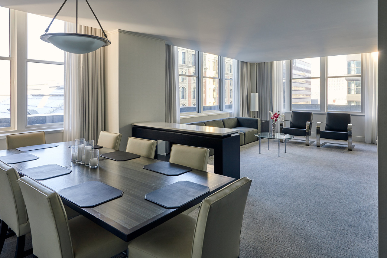 Loews Philadelphia Hotel