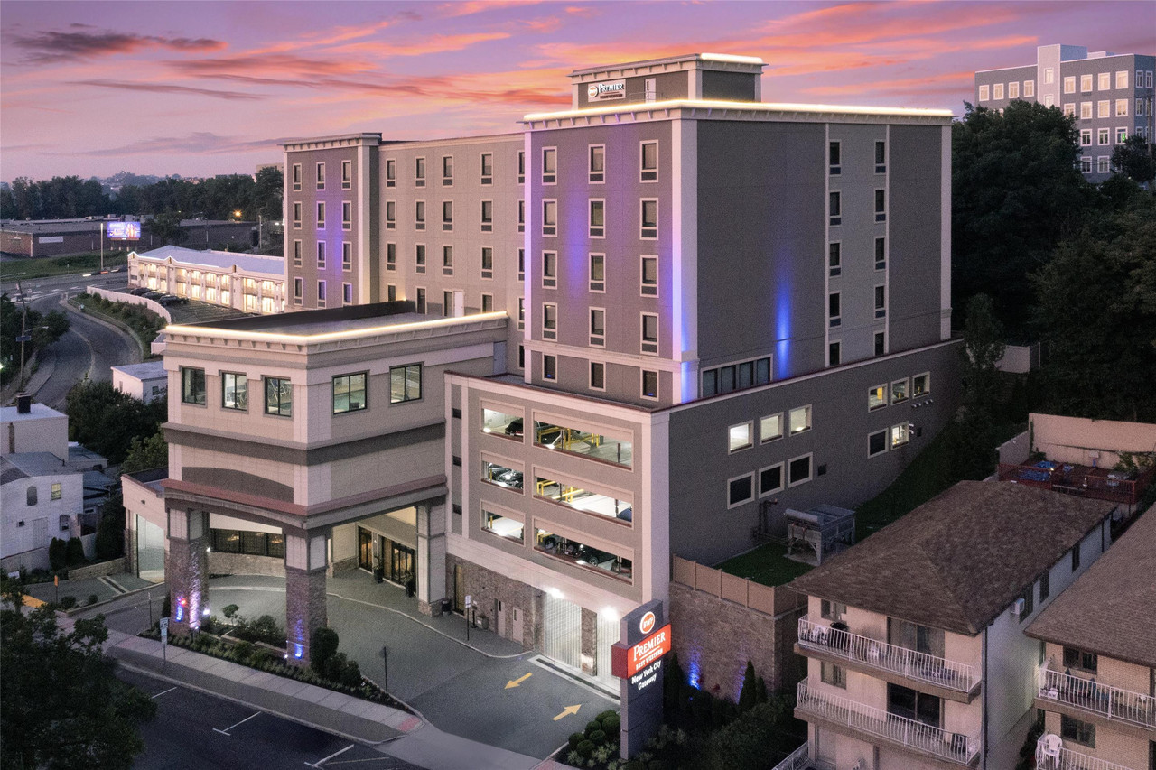 Best Western Premier NYC Gateway Hotel