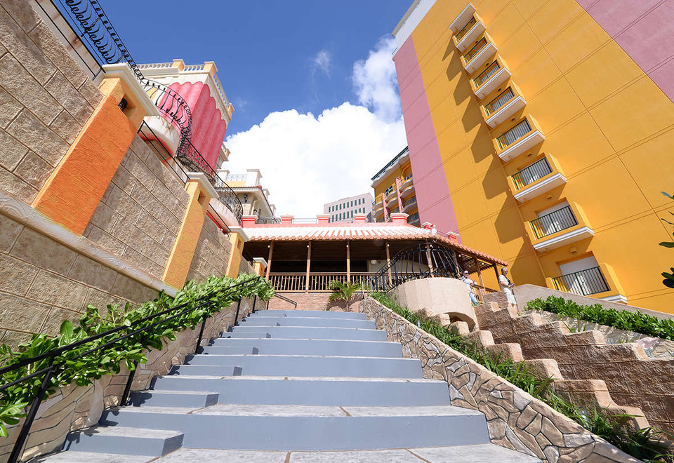 Vessel Hotel Campana Okinawa Annex