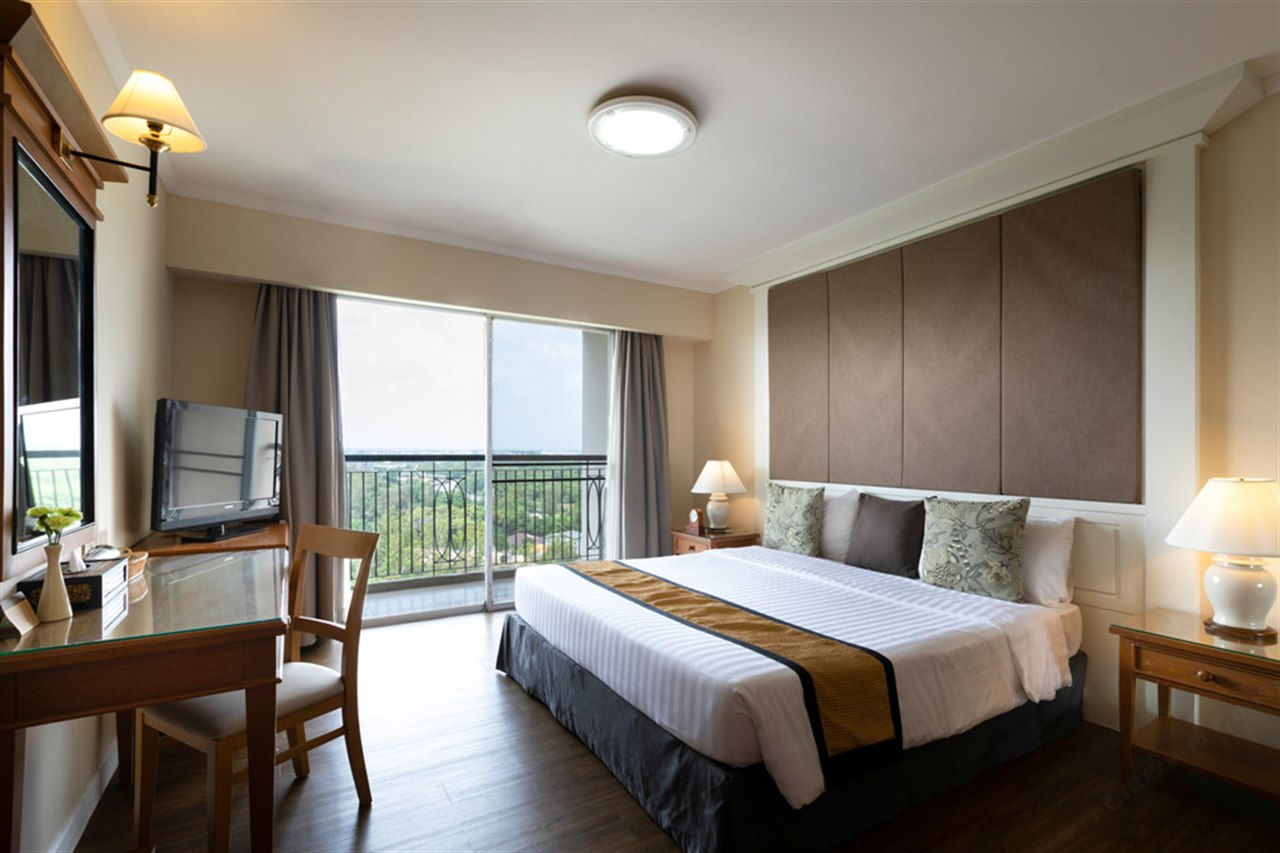 ห้อง One-Bedroom Premier Suite เตียงคิง ระเบียงวิวทะเล Kantary Bay Rayong