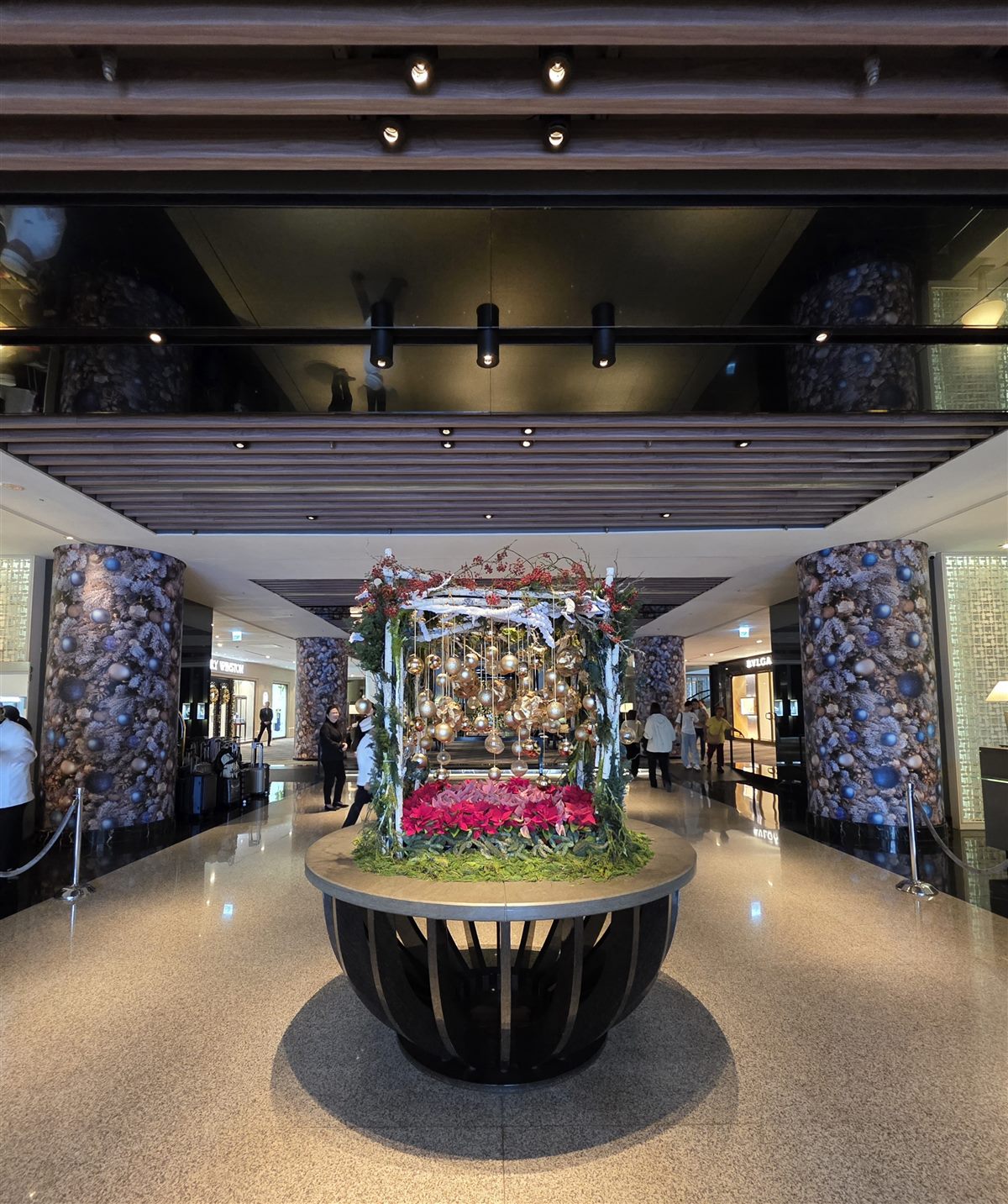 ล็อบบี้หรูหราของ Regent Taipei (台北晶華酒店)