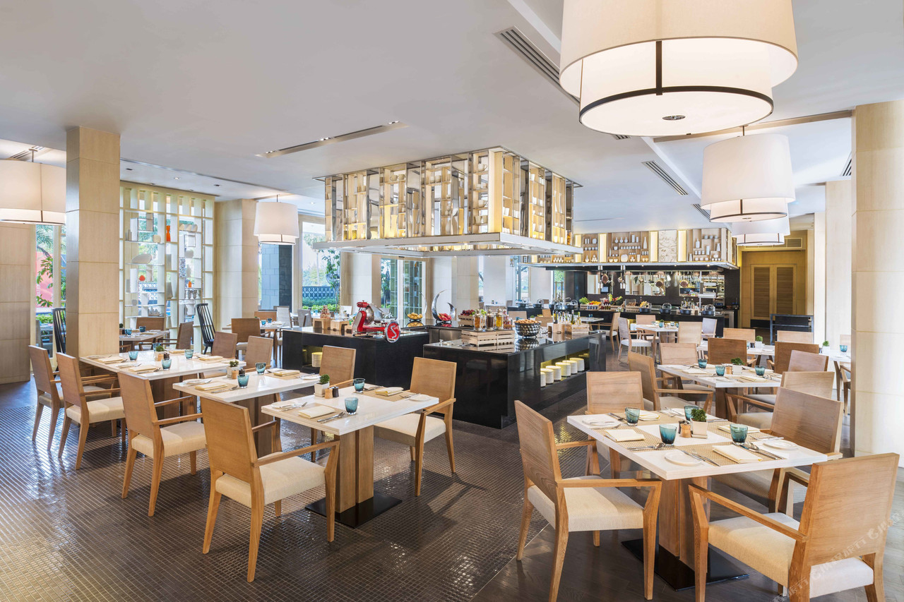 ห้องอาหาร Kitchen Craft บรรยากาศโปร่งกับครัวเปิด
