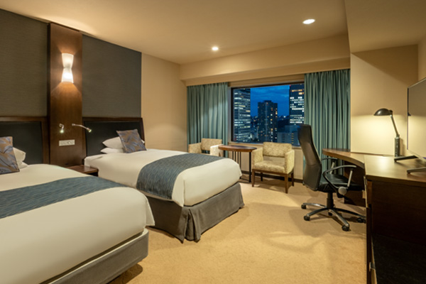 ห้อง Deluxe Twin ของ Hotel Metropolitan Sendai วิวตึกเมืองเซนไดยามค่ำคืน