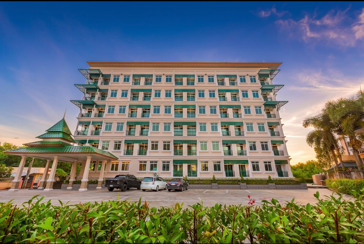 Evergreen Suite Hotel
