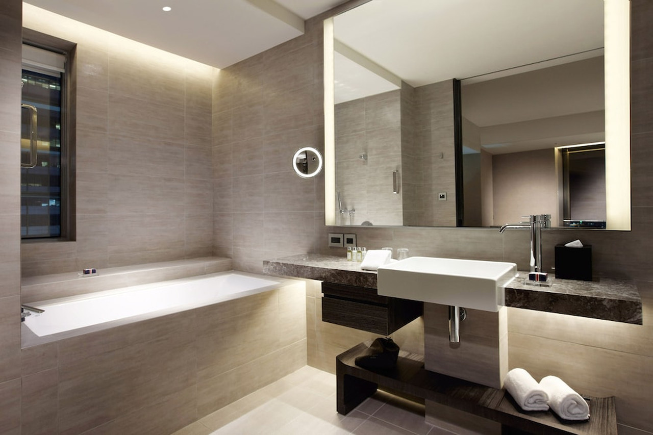 ห้องพักกว้างขวางสไตล์อาร์ตของ Humble House Taipei
