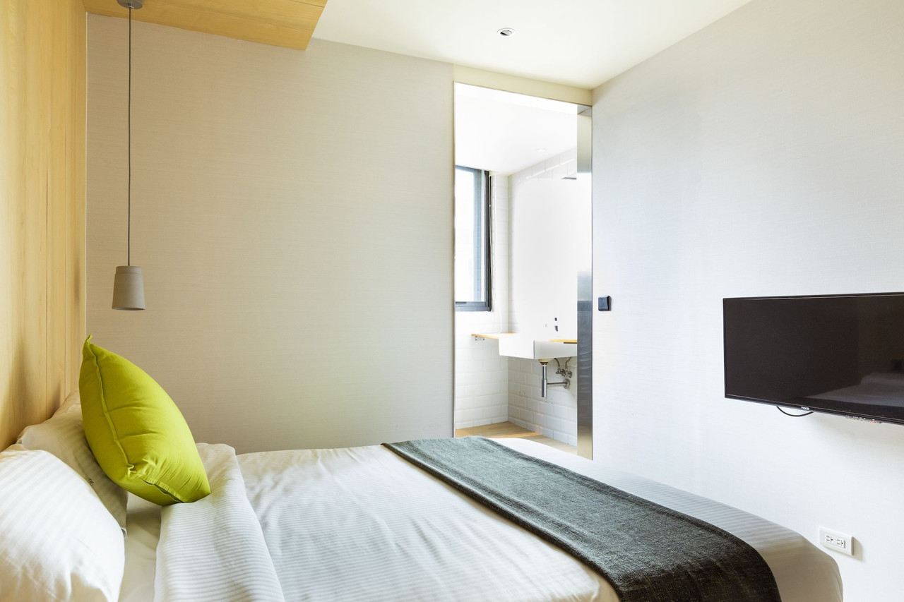 Hostel guest room