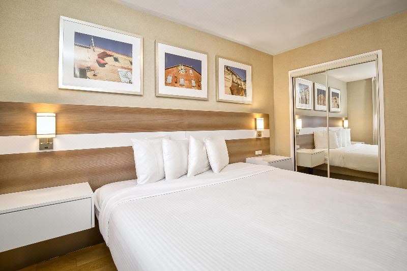 Town Inn Suites