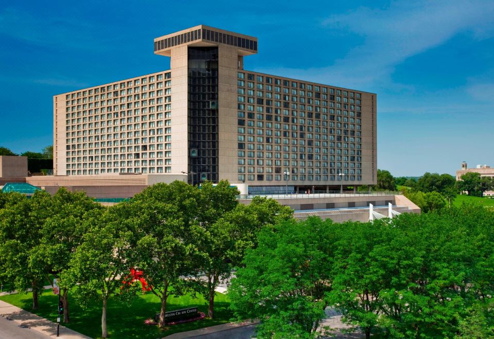 The Westin Kansas City at Crown Center